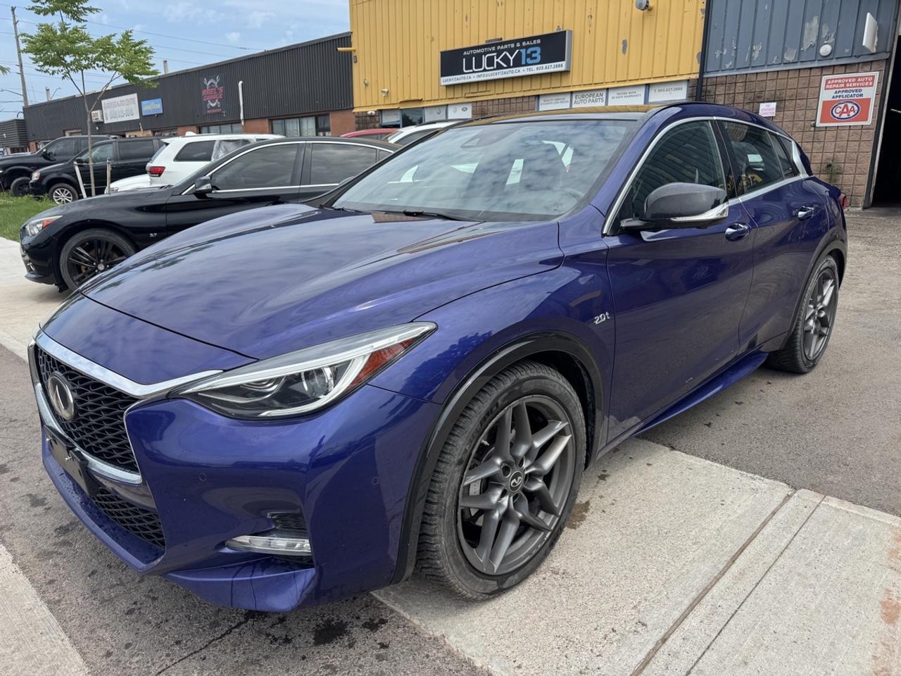 2017 Infiniti QX30 S Premium Photo