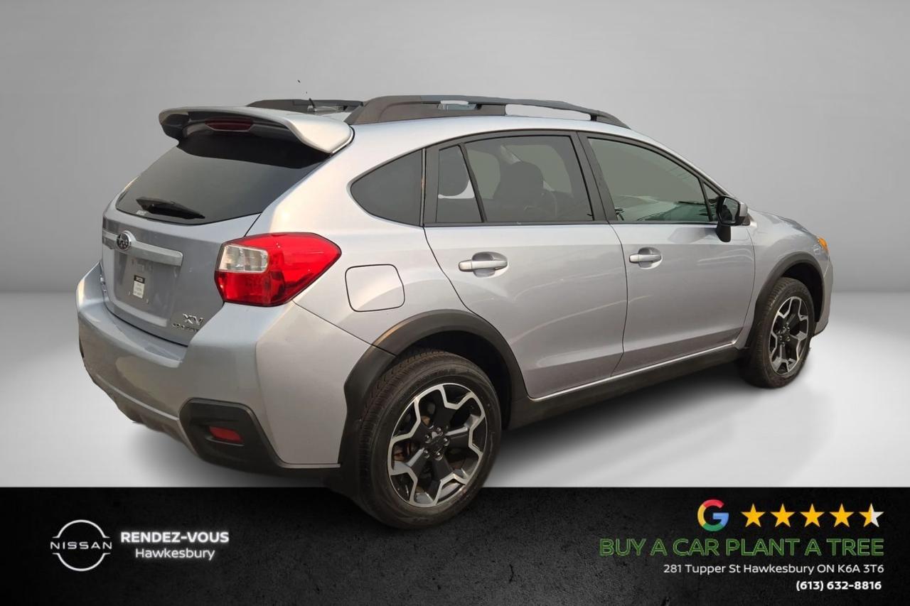 2015 Subaru XV Crosstrek 2.0i w/Touring Pkg Photo