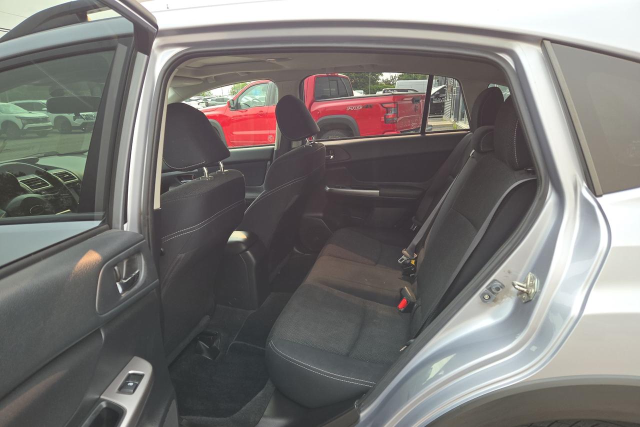 2015 Subaru XV Crosstrek 2.0i w/Touring Pkg Photo