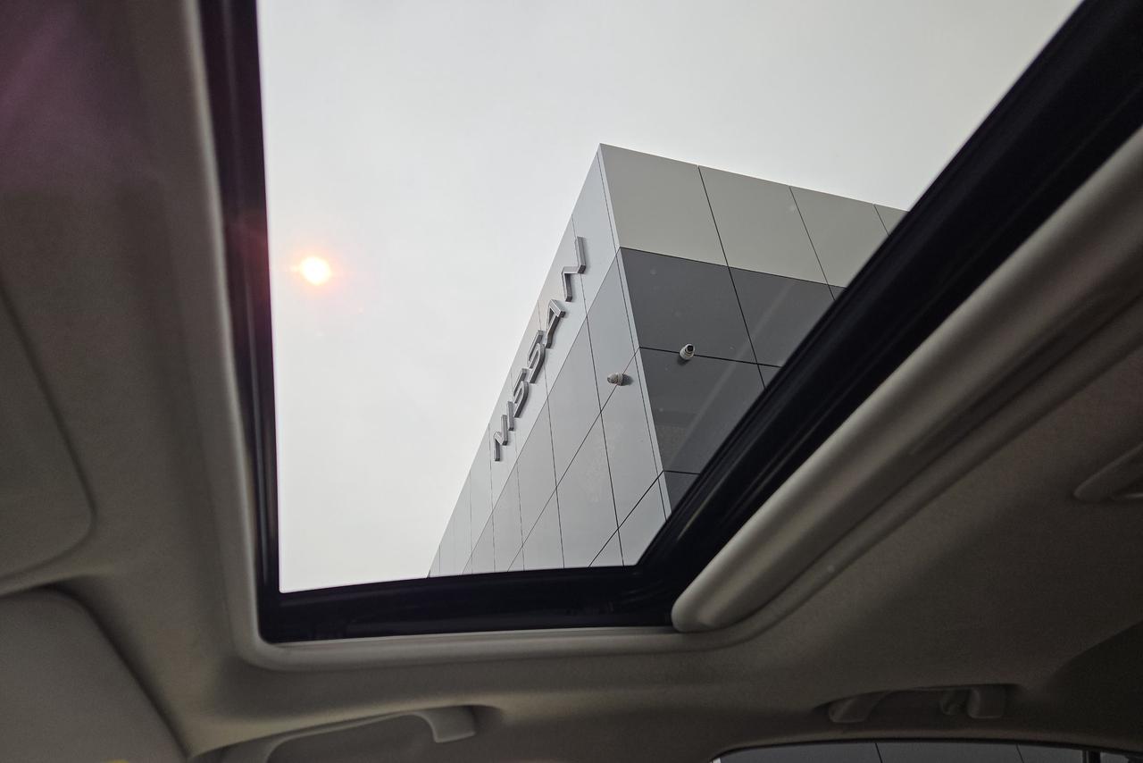 2015 Subaru XV Crosstrek 2.0i w/Touring Pkg Photo