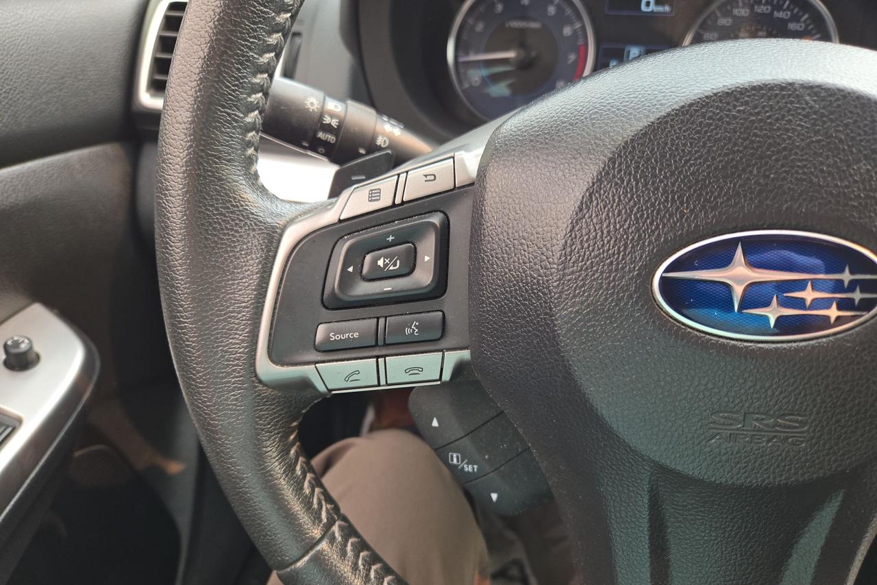 2015 Subaru XV Crosstrek 2.0i w/Touring Pkg Photo