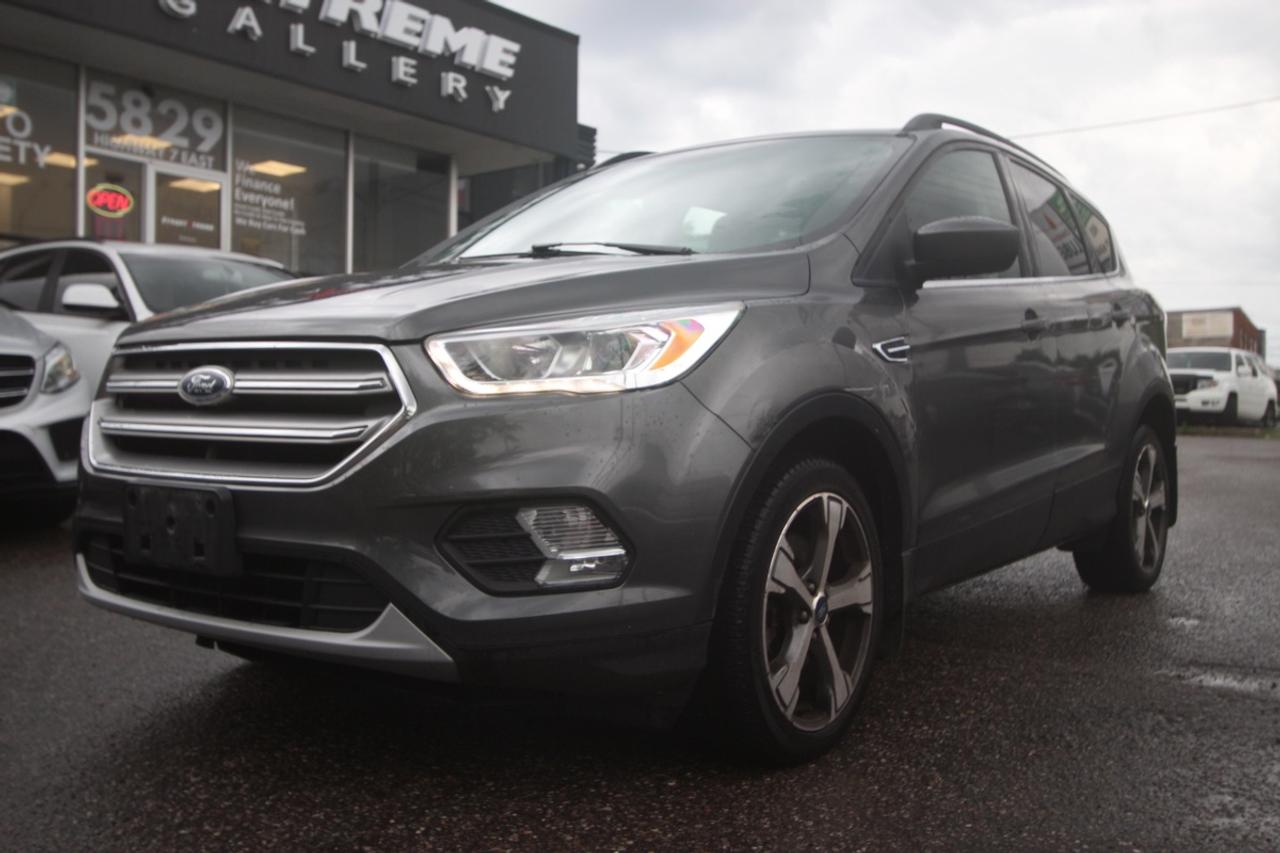 2017 Ford Escape SE - CLEAN CARFAX, NO ACCIDENTS Photo