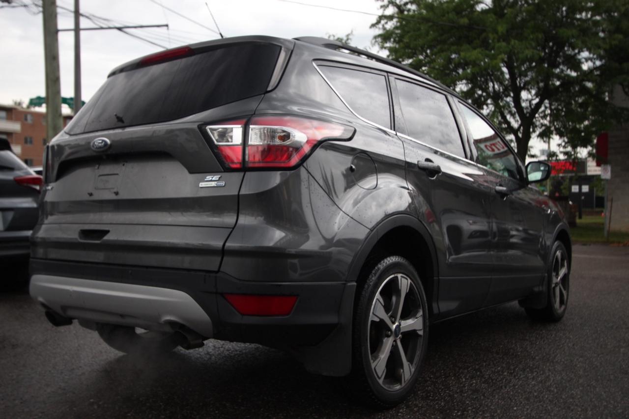2017 Ford Escape SE - CLEAN CARFAX, NO ACCIDENTS Photo