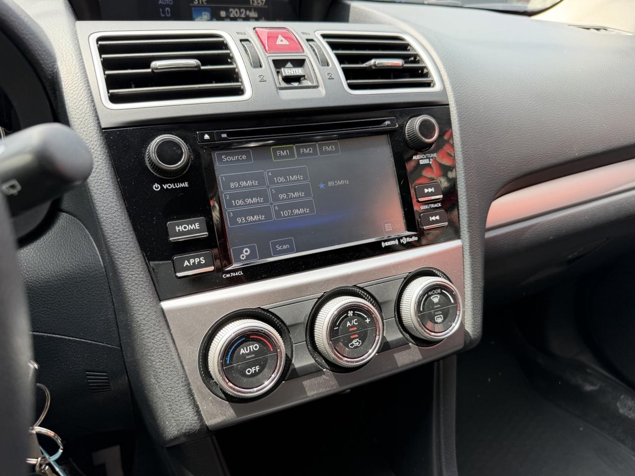 2015 Subaru XV Crosstrek 2.0 Premium Photo