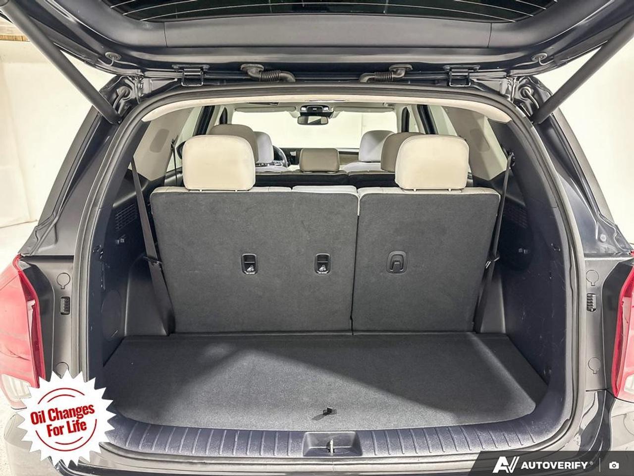 2021 Hyundai PALISADE Luxury 8-Passenger AWD Photo