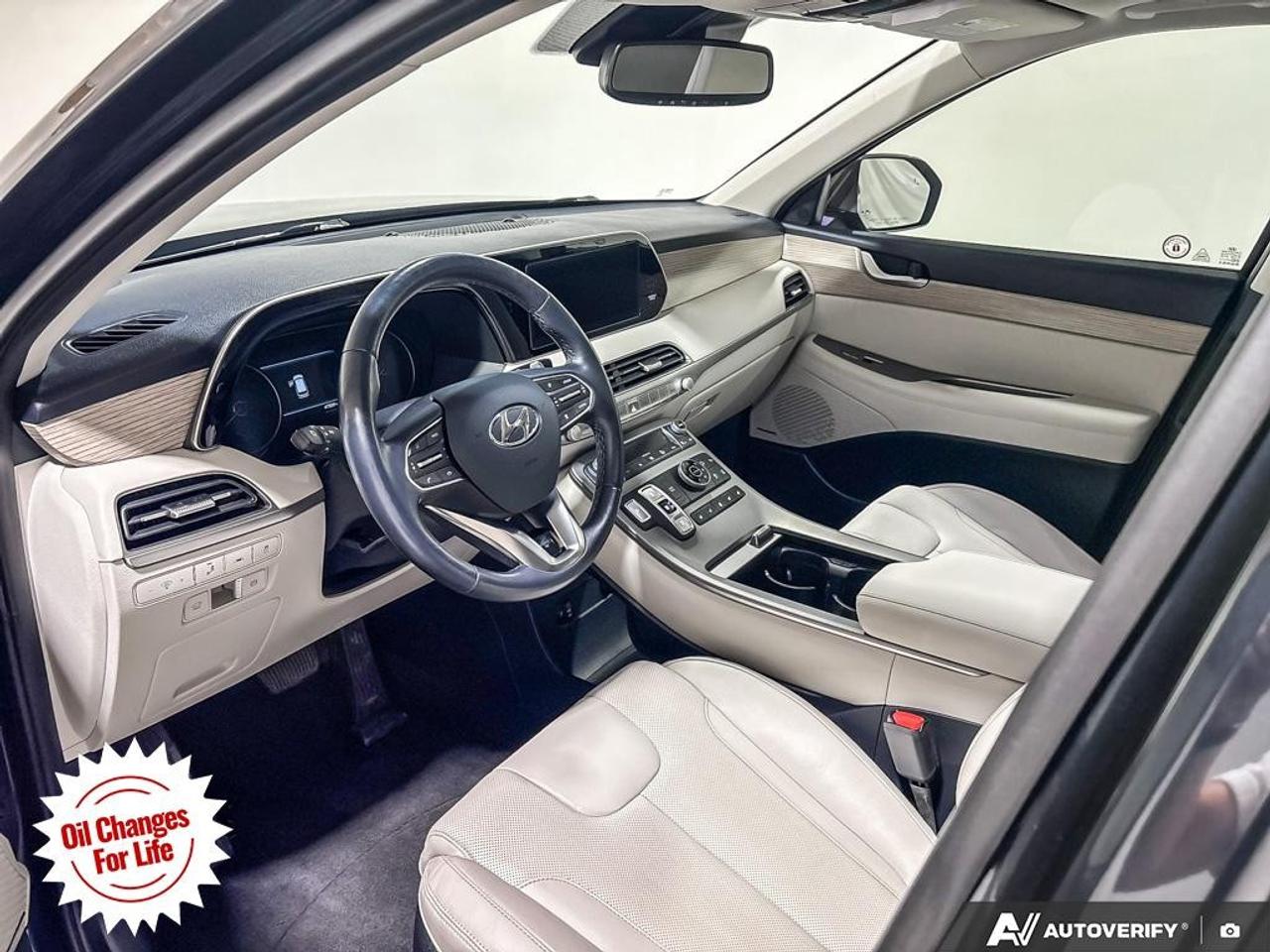 2021 Hyundai PALISADE Luxury 8-Passenger AWD Photo