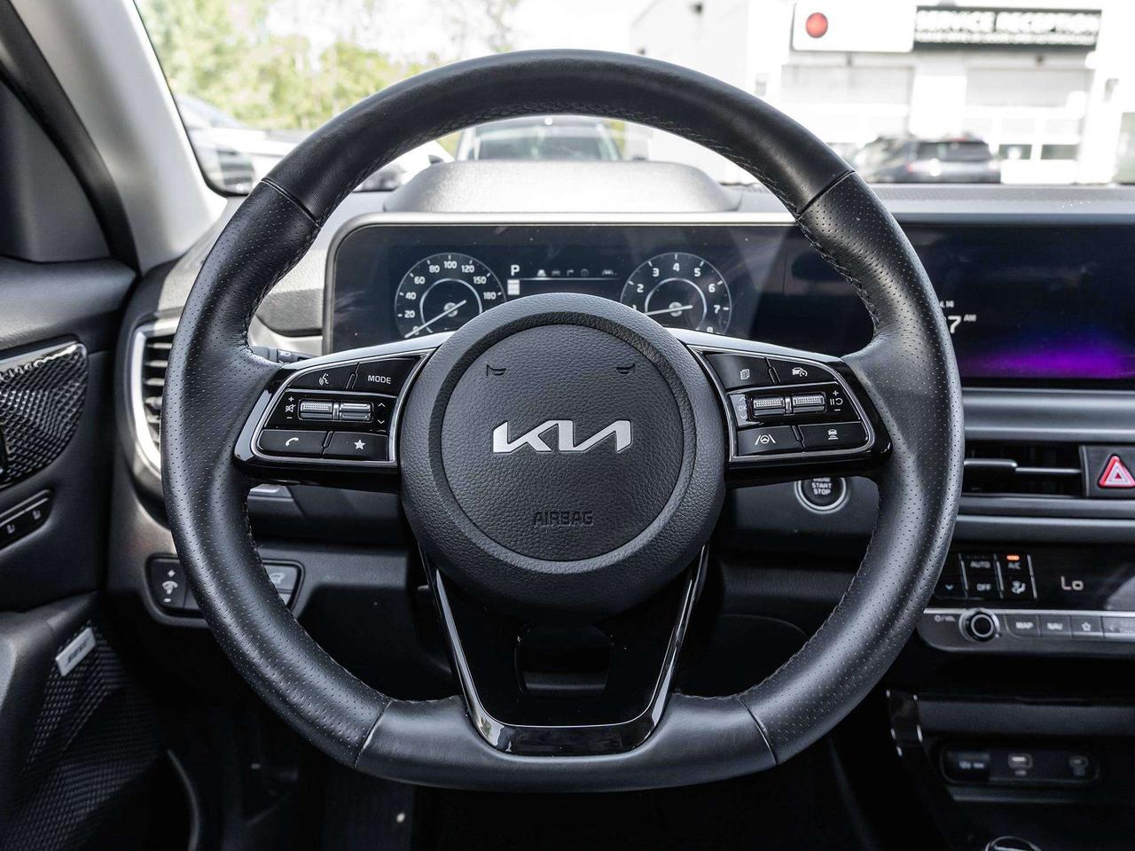 2024 Kia Seltos LEATHER ROOF NAVI  LOW KMS Photo