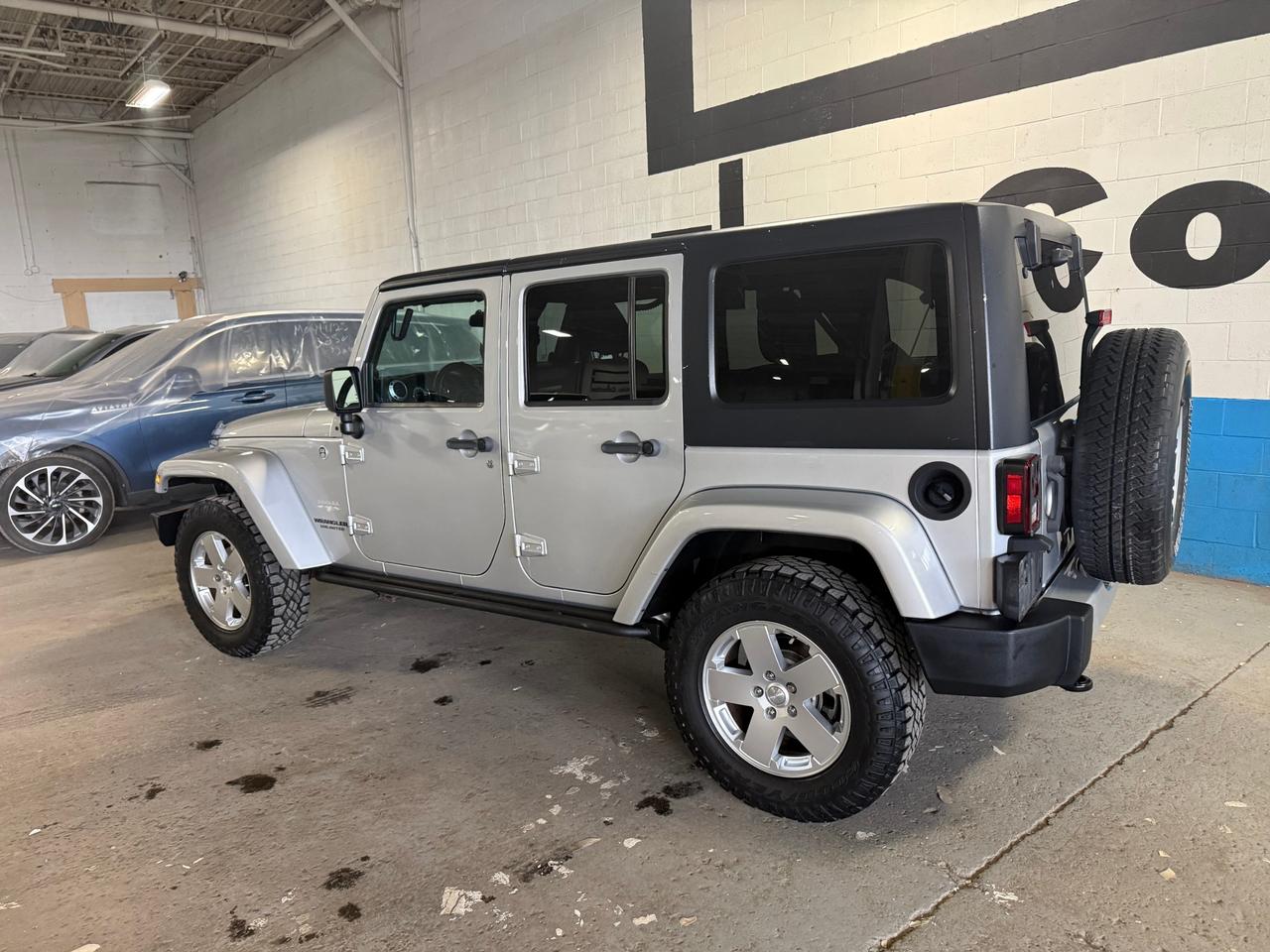 2011 Jeep WRANGLER UNLIMITED Sahara 4dr 4x4 Photo