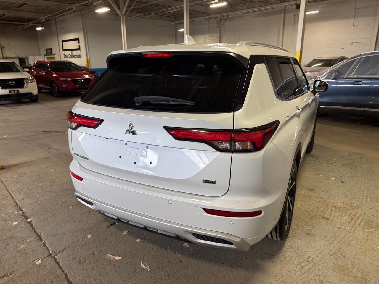 2022 Mitsubishi Outlander GT 4dr S-AWC Photo