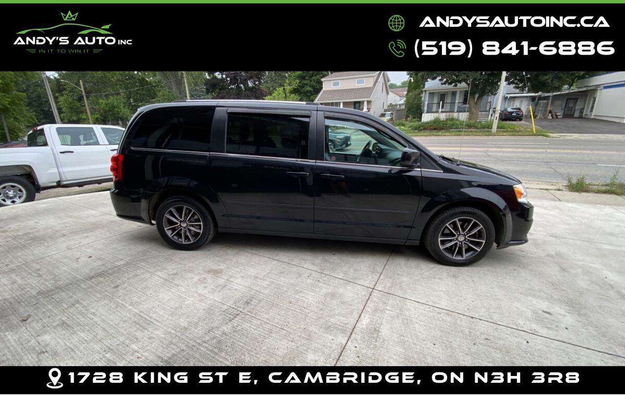 2016 Dodge Grand Caravan SXT PREMIUM PLUS ! ONE OWNER ! SXT PREMIUM Grand Caravan SXT PREMIUM PLUS ! ONE O Photo