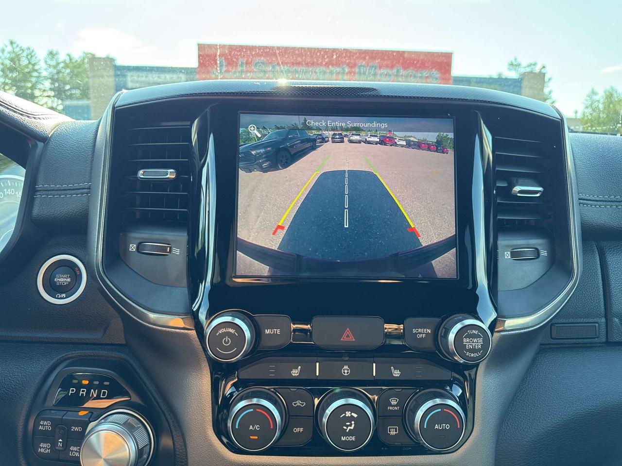 2019 RAM 1500 Sport - tow pkg - htd seats/wheel Photo