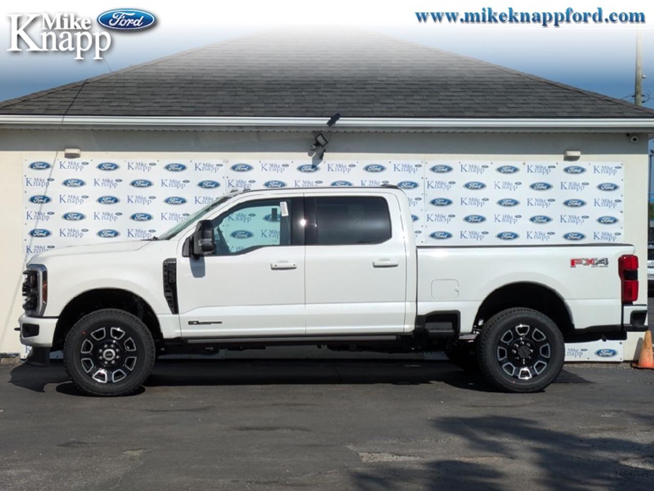 2026 Ford F-350 Super Duty Platinum Photo