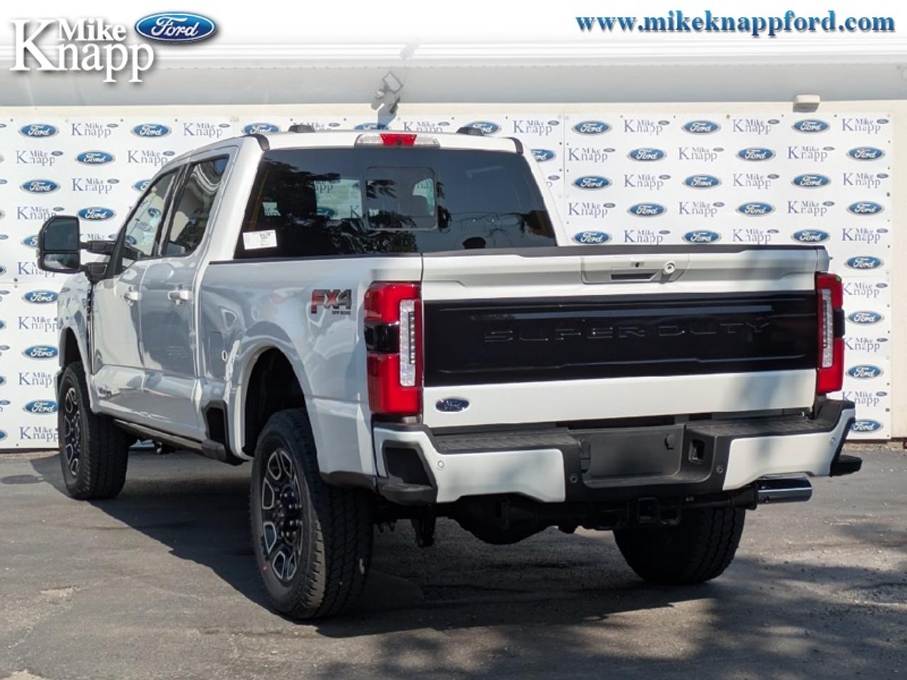 2026 Ford F-350 Super Duty Platinum Photo