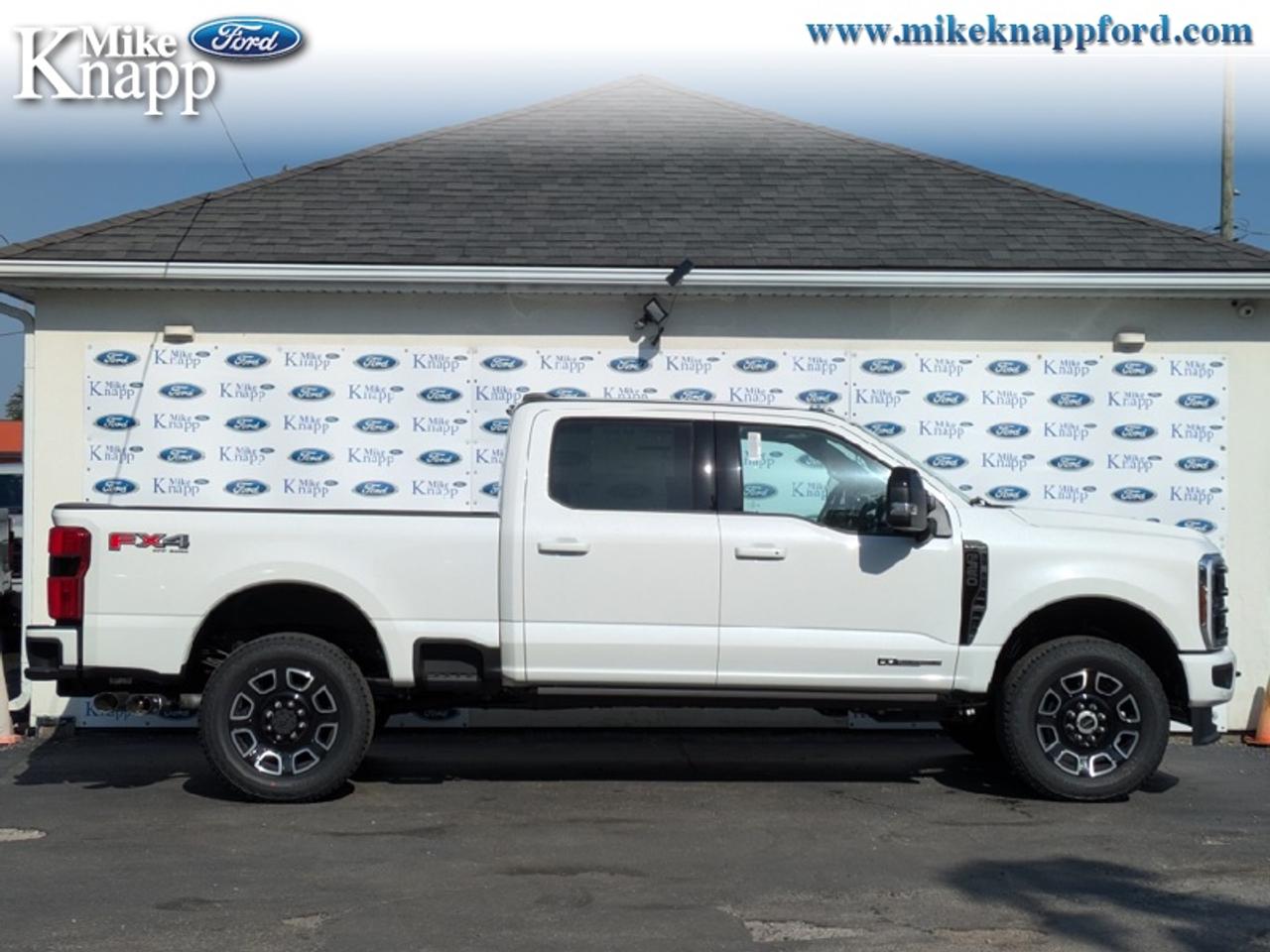 2026 Ford F-350 Super Duty Platinum Photo