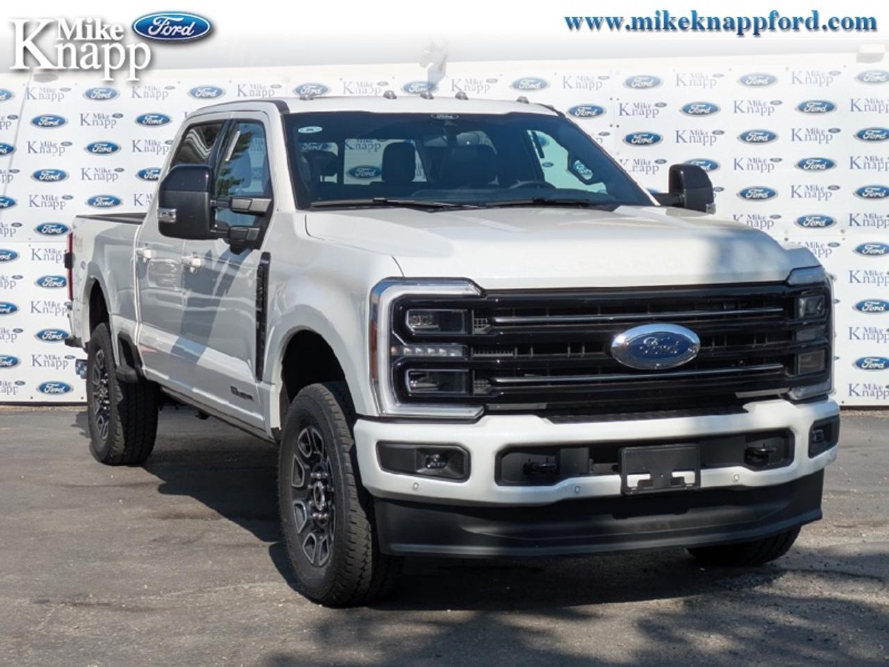 2026 Ford F-350 Super Duty Platinum Photo
