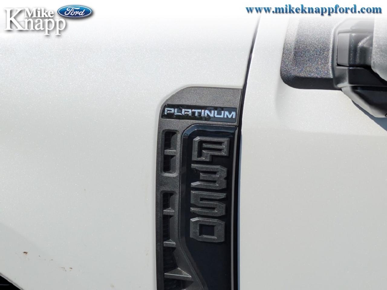 2026 Ford F-350 Super Duty Platinum Photo