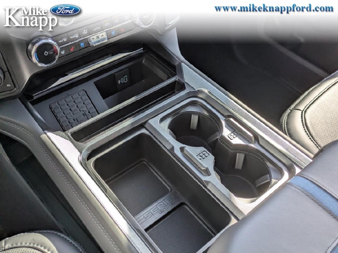 2026 Ford F-350 Super Duty Platinum Photo