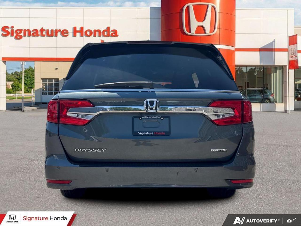 2019 Honda Odyssey Touring Photo