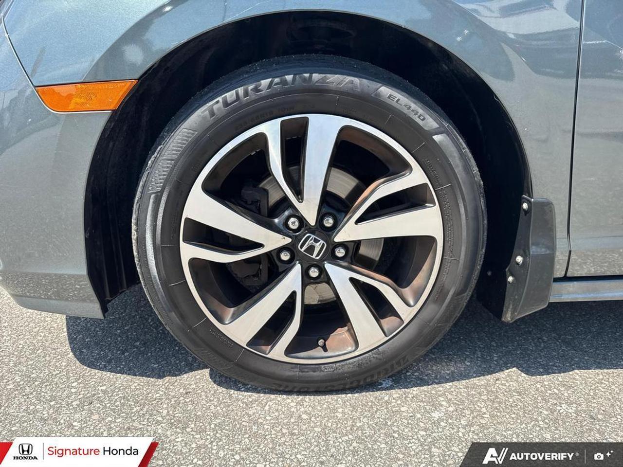 2019 Honda Odyssey Touring Photo