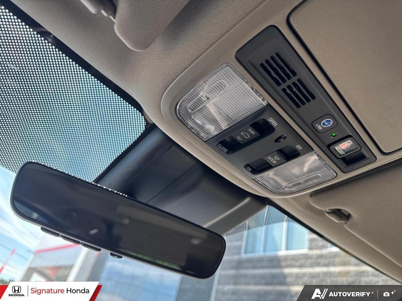 2019 Honda Odyssey Touring Photo