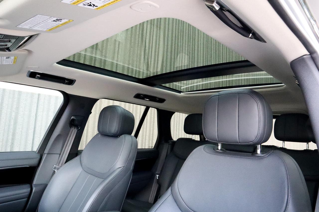 2023 Land Rover Range Rover  Photo