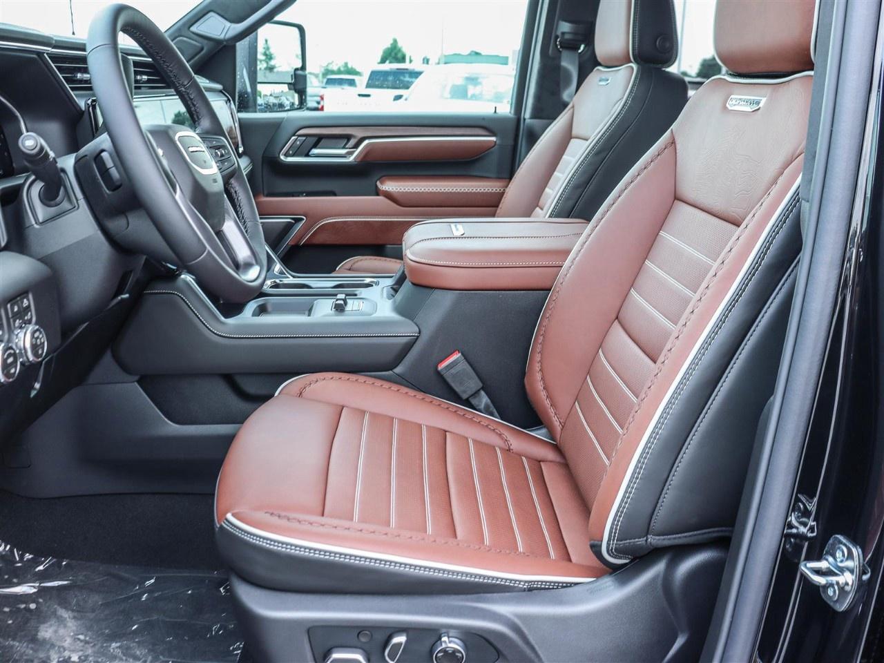 2026 GMC SIERRA 2500HD Crew Cab Standard Box 4-Wheel Drive Denali Ultimate Photo