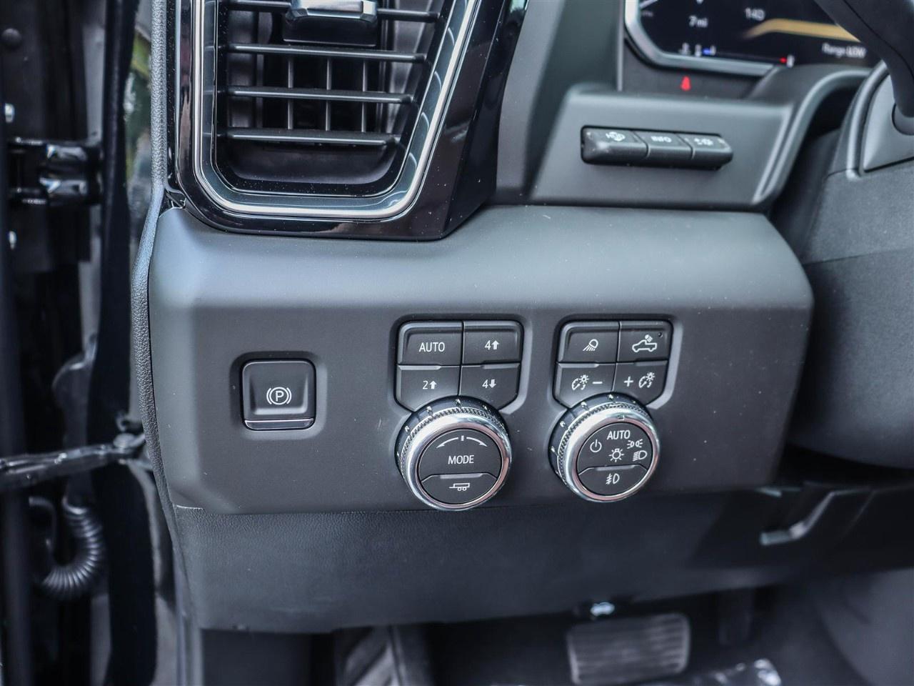 2026 GMC SIERRA 2500HD Crew Cab Standard Box 4-Wheel Drive Denali Ultimate Photo