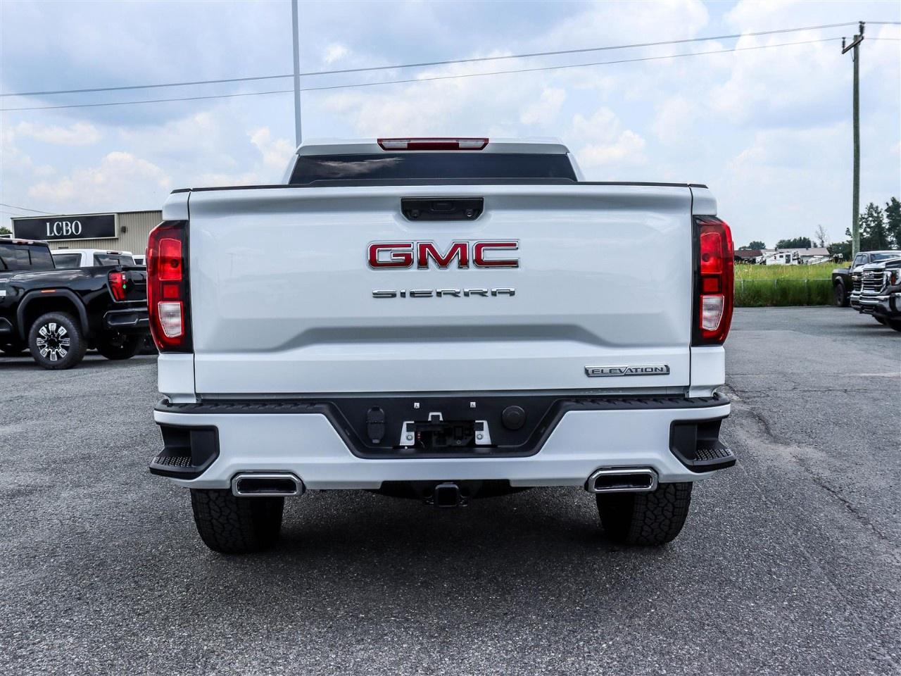 2026 GMC Sierra 1500 Crew Cab Short Box 4-Wheel Drive Elevation Photo