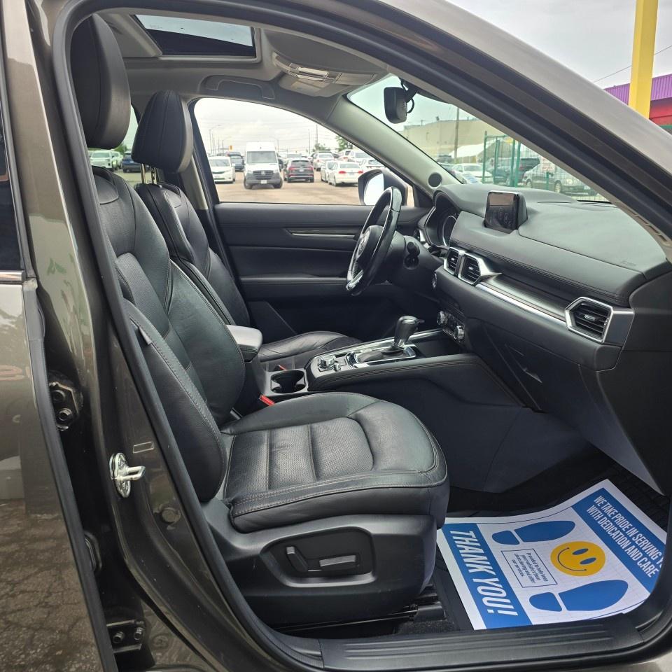 2017 Mazda CX-5 AWD 4dr Auto GT Photo