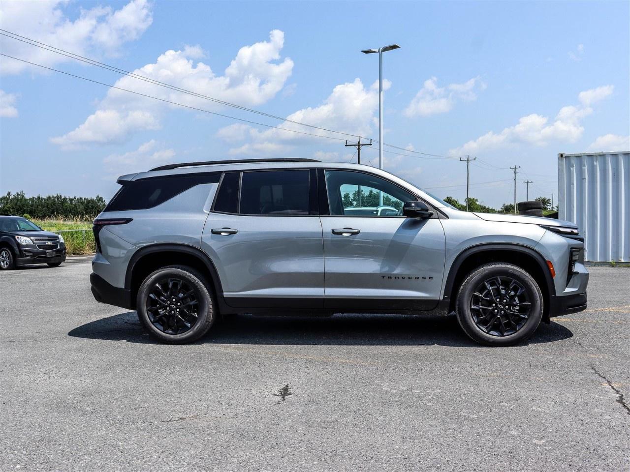 2026 Chevrolet Traverse AWD 4dr LT Photo4