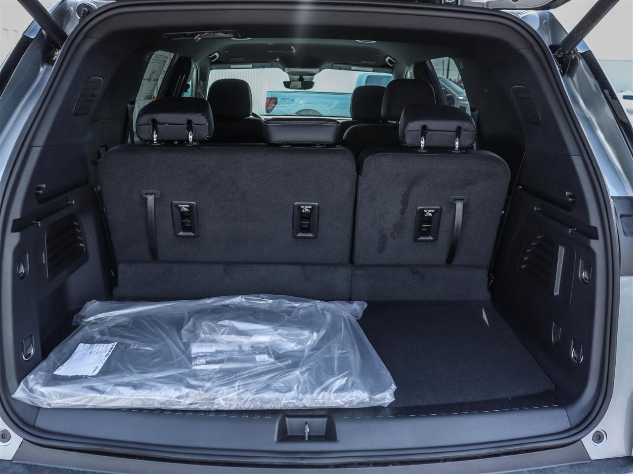 2026 Chevrolet Traverse AWD 4dr LT Photo