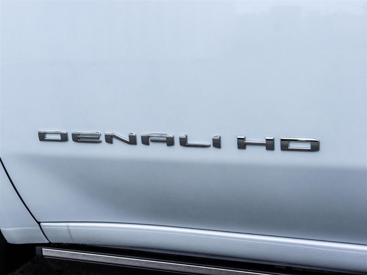 2026 GMC SIERRA 2500HD Crew Cab Standard Box 4-Wheel Drive Denali Ultimate Photo