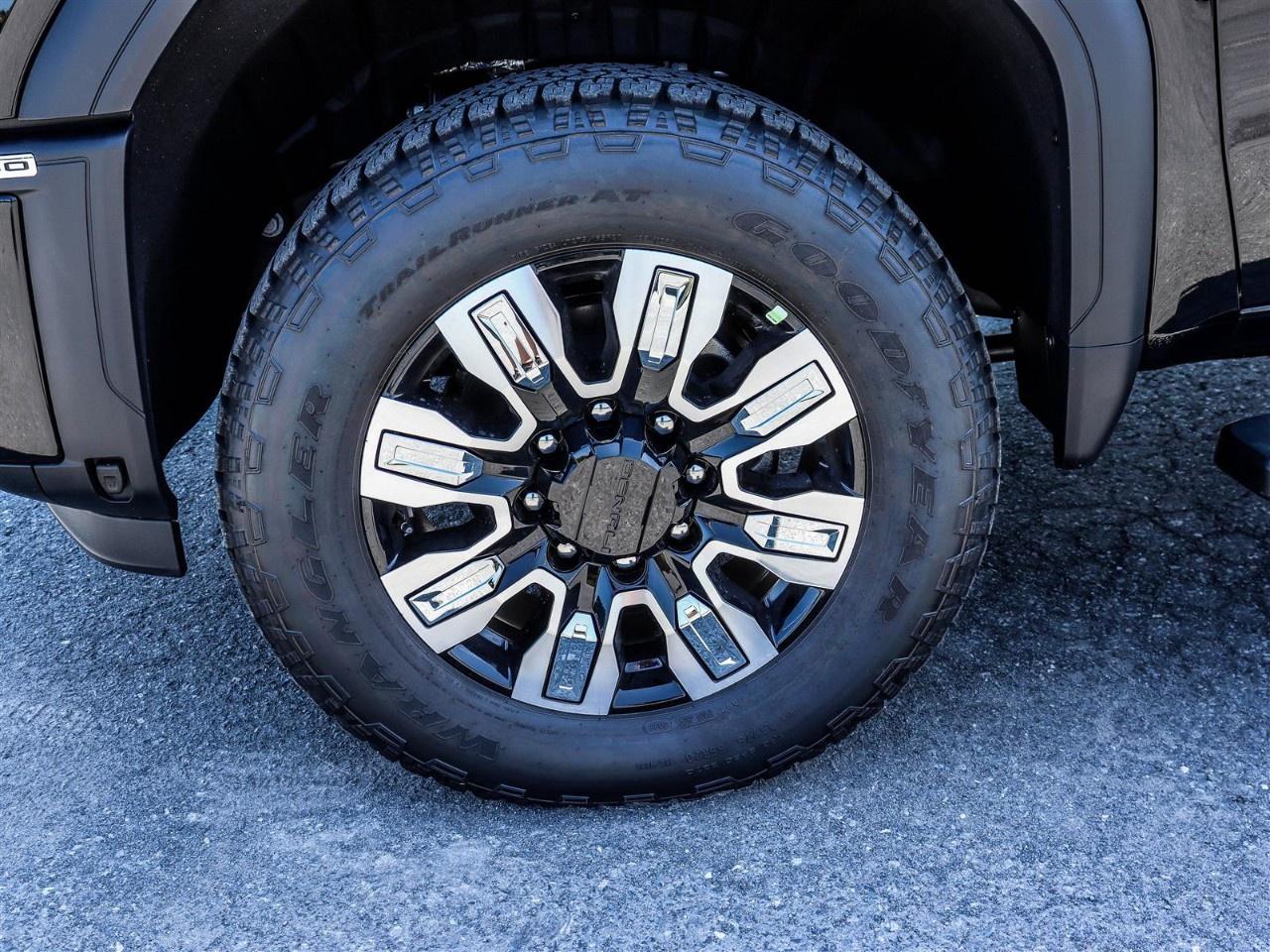 2026 GMC SIERRA 2500HD Crew Cab Standard Box 4-Wheel Drive Denali Photo