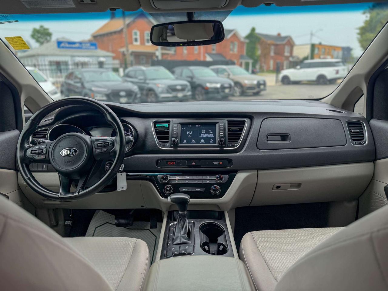 2018 Kia Sedona LX/8 PASS/CAMERA/LOW KM/APPLE CARPLAY/3.3L Photo