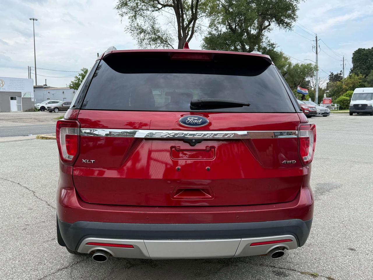 2017 Ford Explorer No Accidents l XLT l 4WD l 20 Service Records l Photo