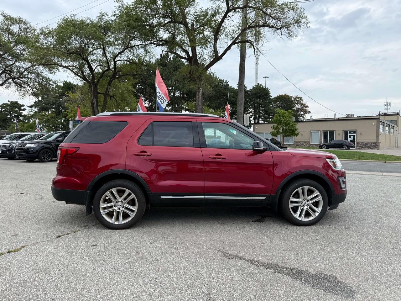 2017 Ford Explorer No Accidents l XLT l 4WD l 20 Service Records l Photo