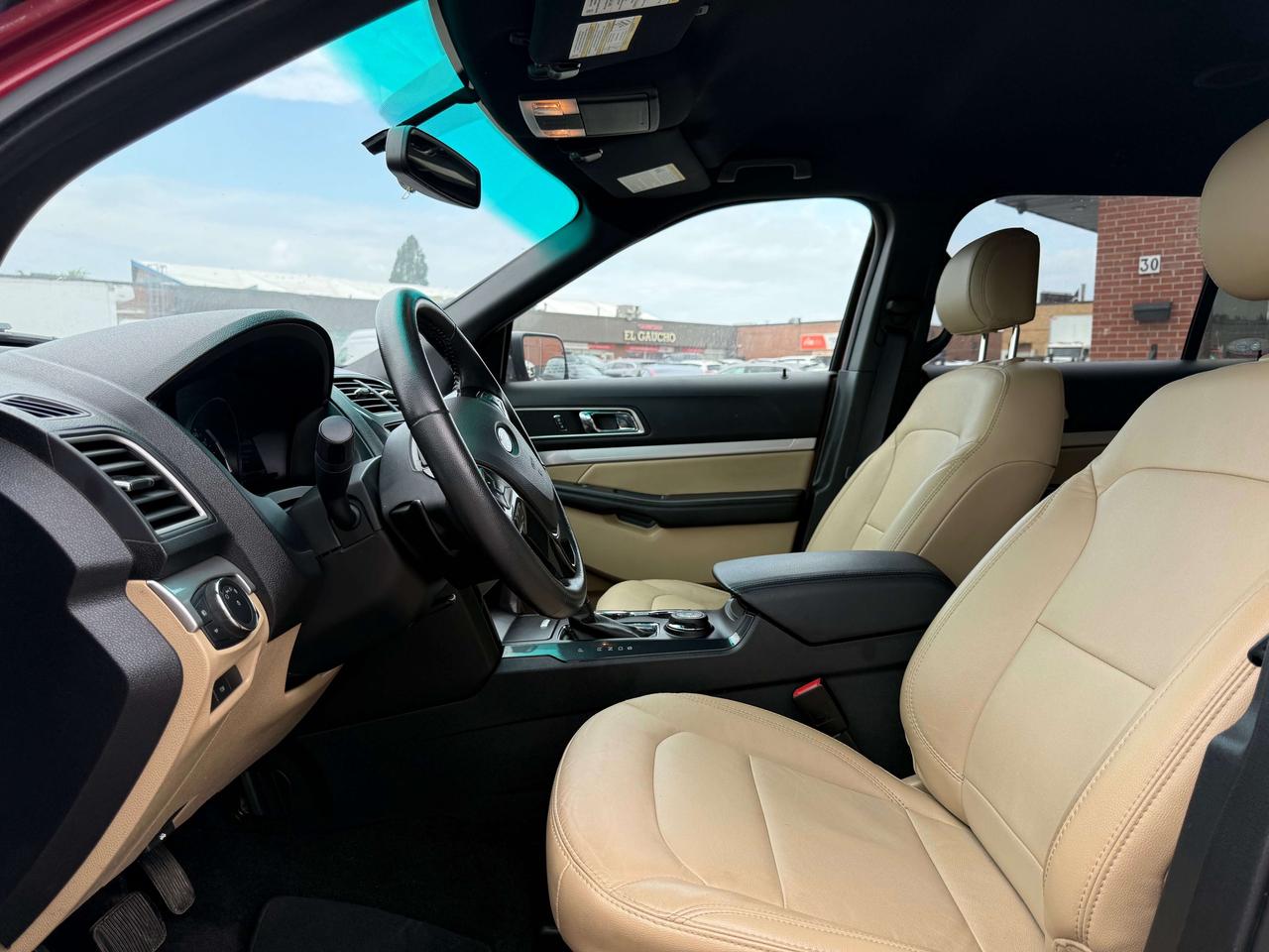2017 Ford Explorer No Accidents l XLT l 4WD l 20 Service Records l Photo