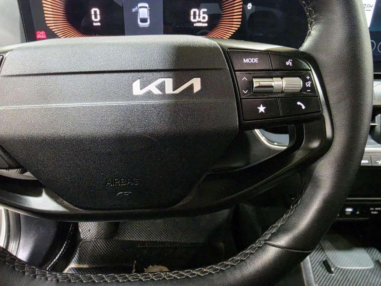 2025 Kia K4 EX+ NO ACCIDENT ONE OWNER ONTARI VEHICLE LEATHER SUNROOF Photo