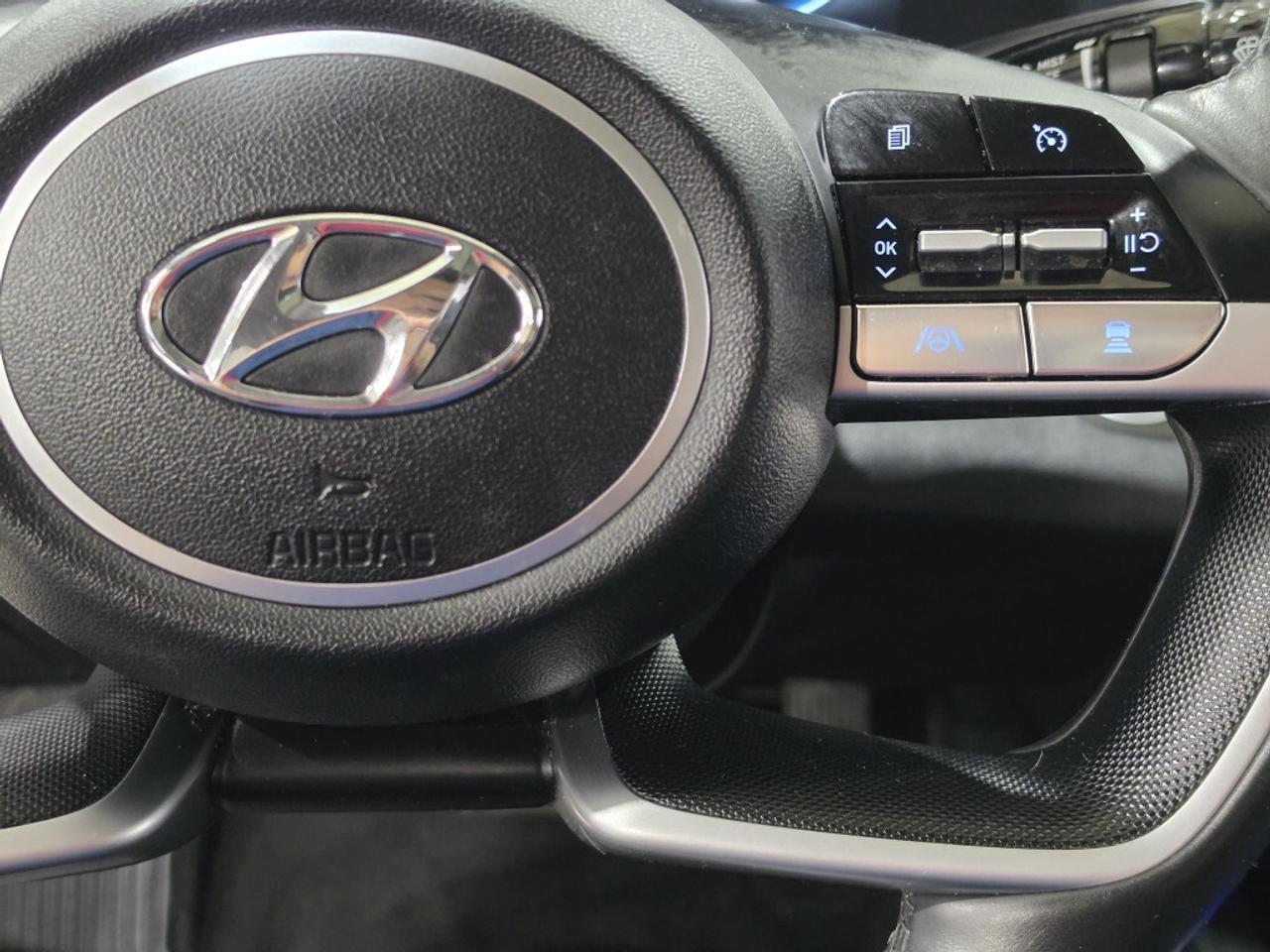 2021 Hyundai Elantra Ultimate IVT 4 New Tires ONTARIO VEHICLE EXCELLENT Photo