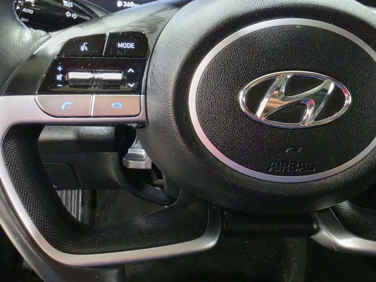 2021 Hyundai Elantra Ultimate IVT 4 New Tires ONTARIO VEHICLE EXCELLENT Photo