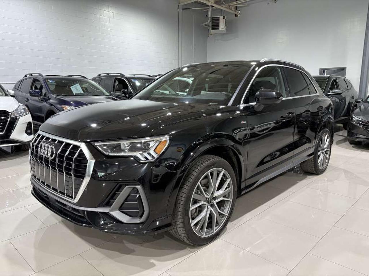 2023 Audi Q3 PROGRESSIVE L45 TFSI QUATTRO LOW KM EXCELLENT SERVICE RECORDS PUSH START SUNROOF LEATHER Photo