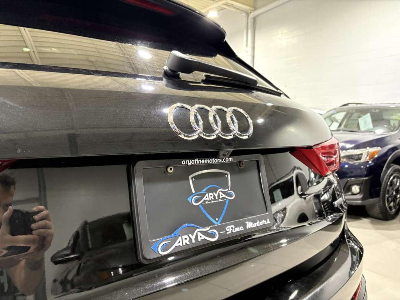 2023 Audi Q3 PROGRESSIVE L45 TFSI QUATTRO LOW KM EXCELLENT SERVICE RECORDS PUSH START SUNROOF LEATHER Photo