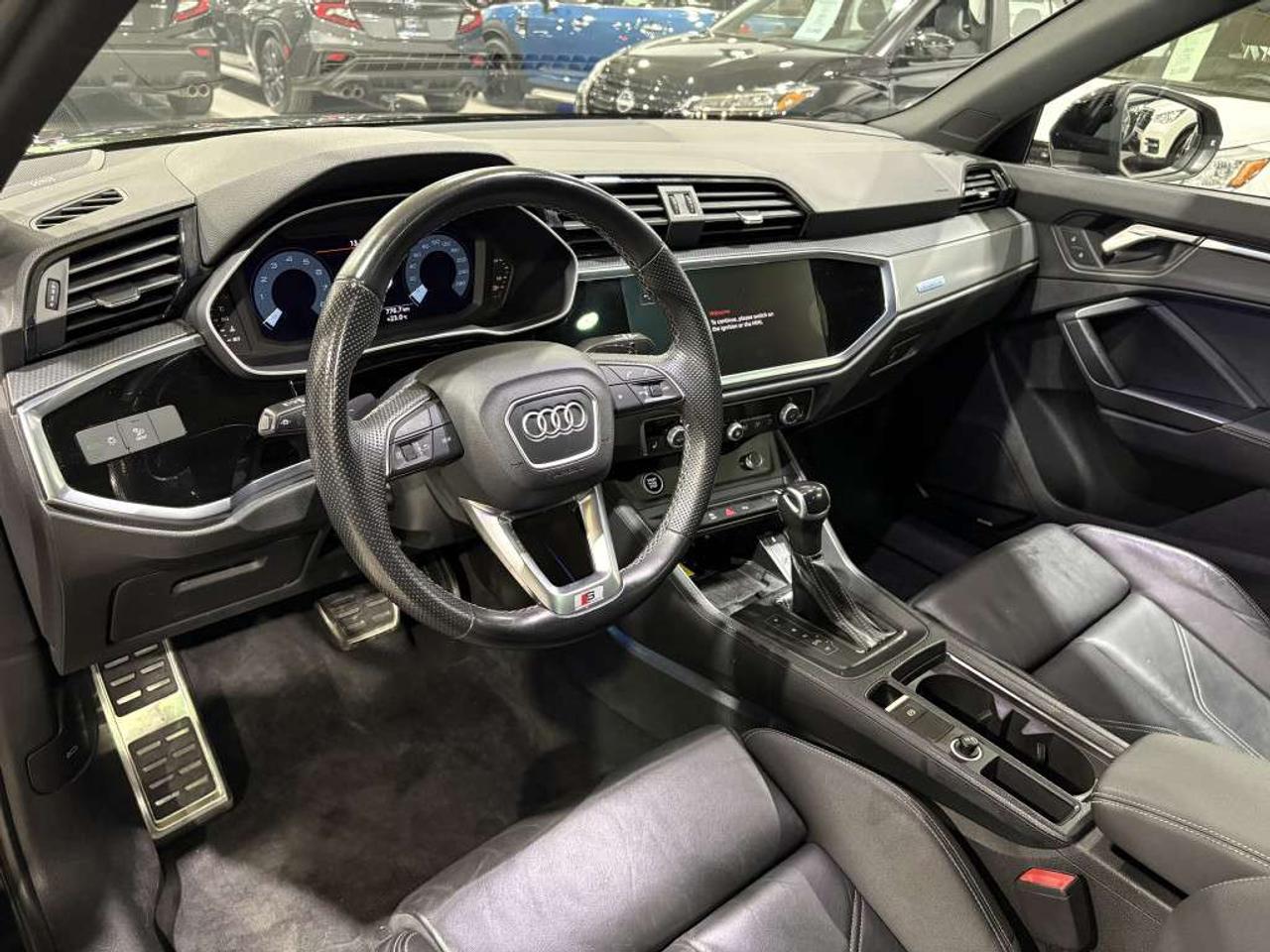 2023 Audi Q3 PROGRESSIVE L45 TFSI QUATTRO LOW KM EXCELLENT SERVICE RECORDS PUSH START SUNROOF LEATHER Photo