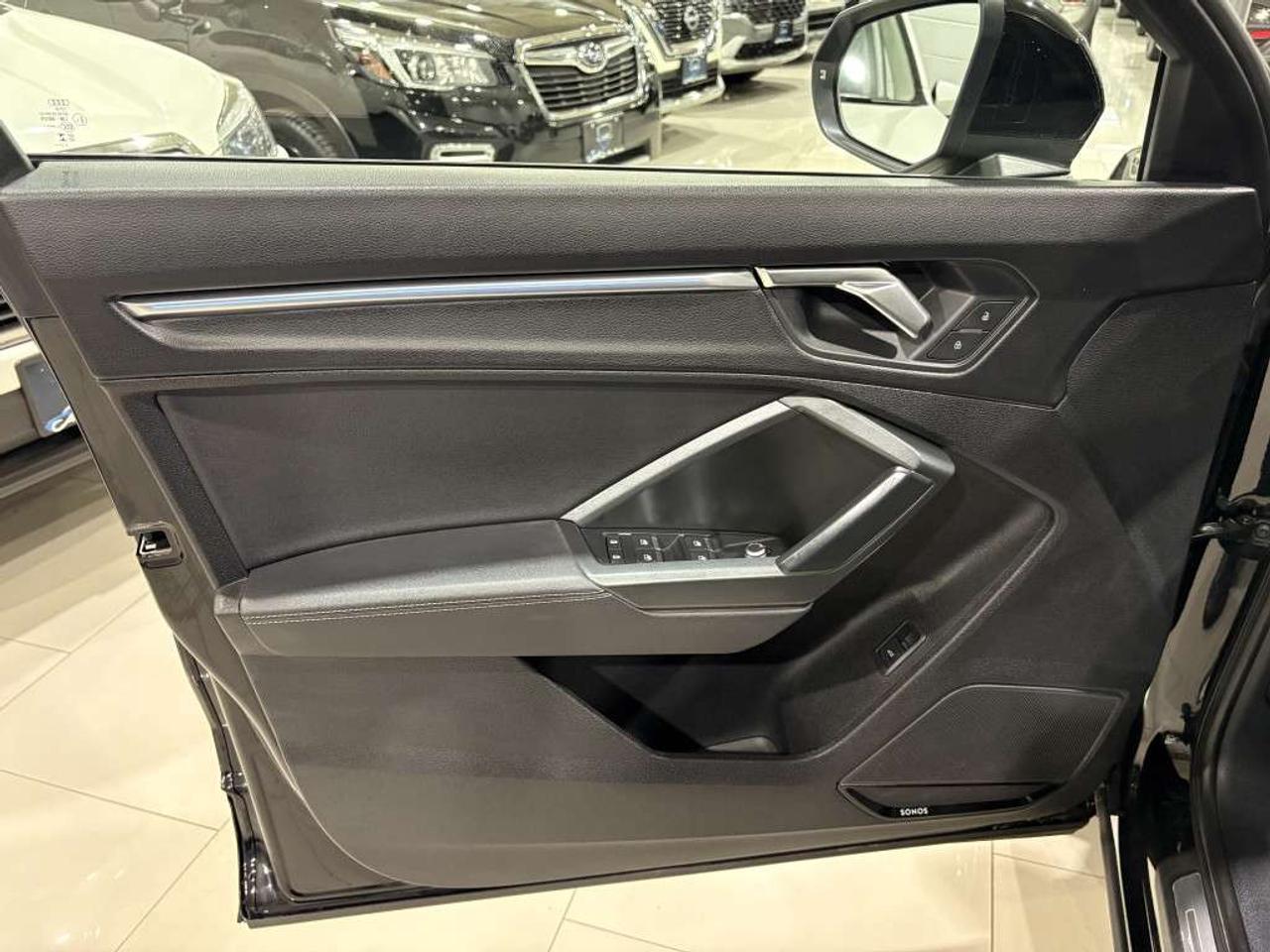 2023 Audi Q3 PROGRESSIVE L45 TFSI QUATTRO LOW KM EXCELLENT SERVICE RECORDS PUSH START SUNROOF LEATHER Photo