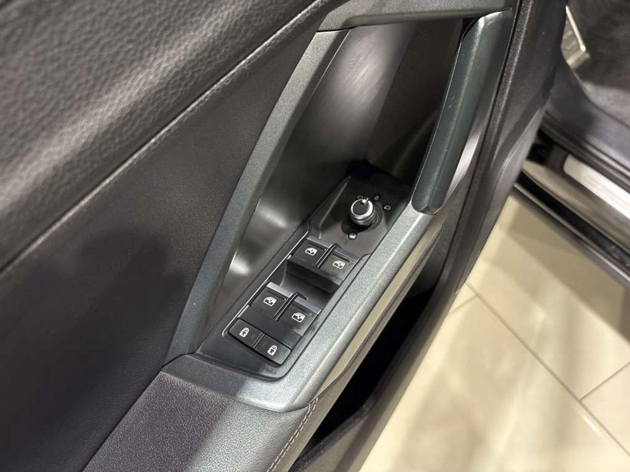2023 Audi Q3 PROGRESSIVE L45 TFSI QUATTRO LOW KM EXCELLENT SERVICE RECORDS PUSH START SUNROOF LEATHER Photo