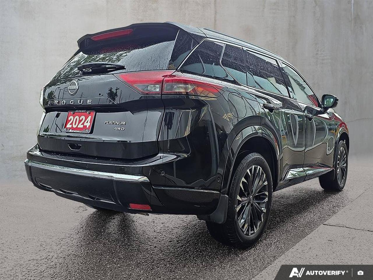 2024 Nissan Rogue Platinum AWD | 360 View Camera | Apple Car Play | Android Auto | Photo