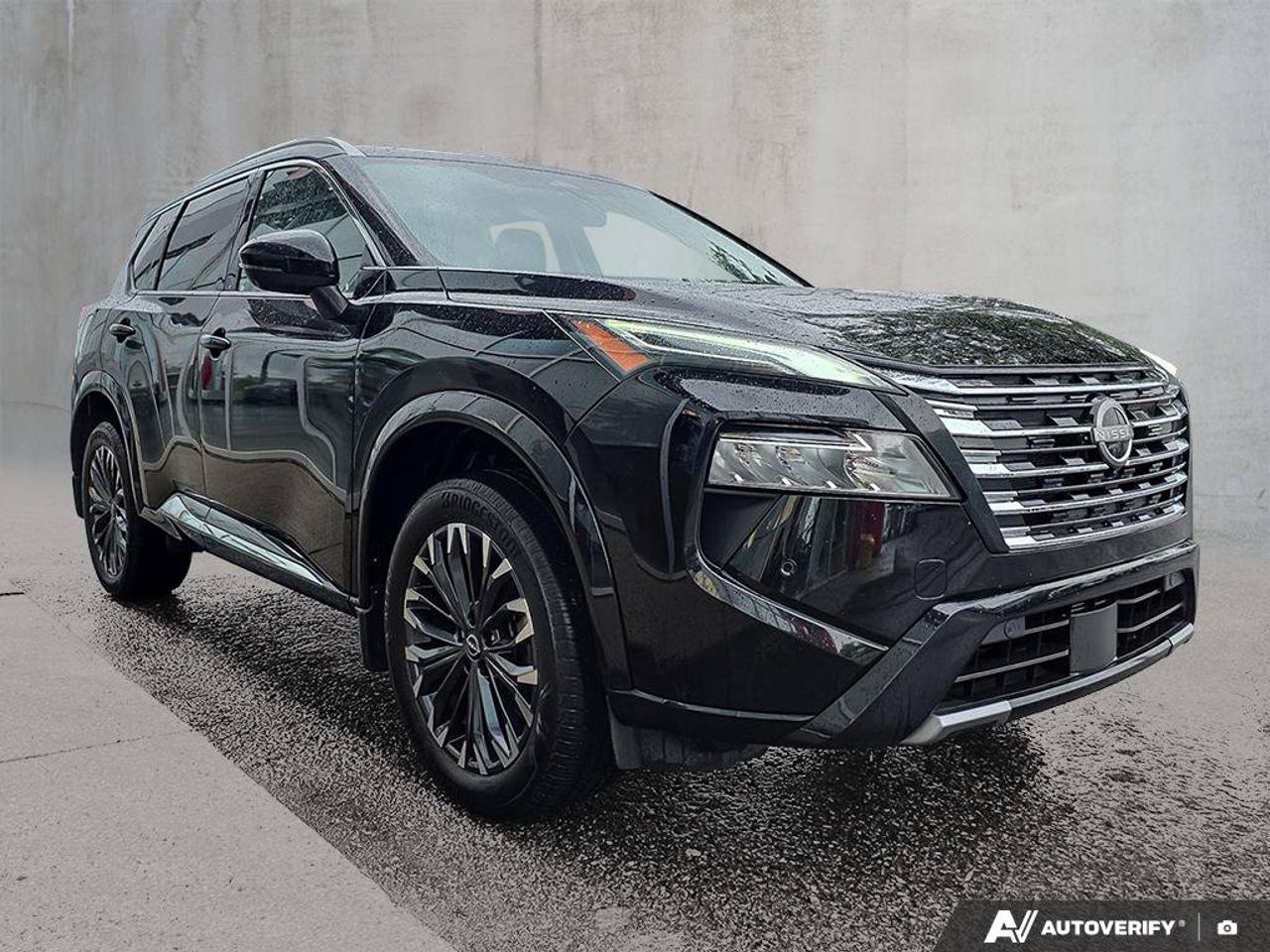 2024 Nissan Rogue Platinum AWD | 360 View Camera | Apple Car Play | Android Auto | Photo