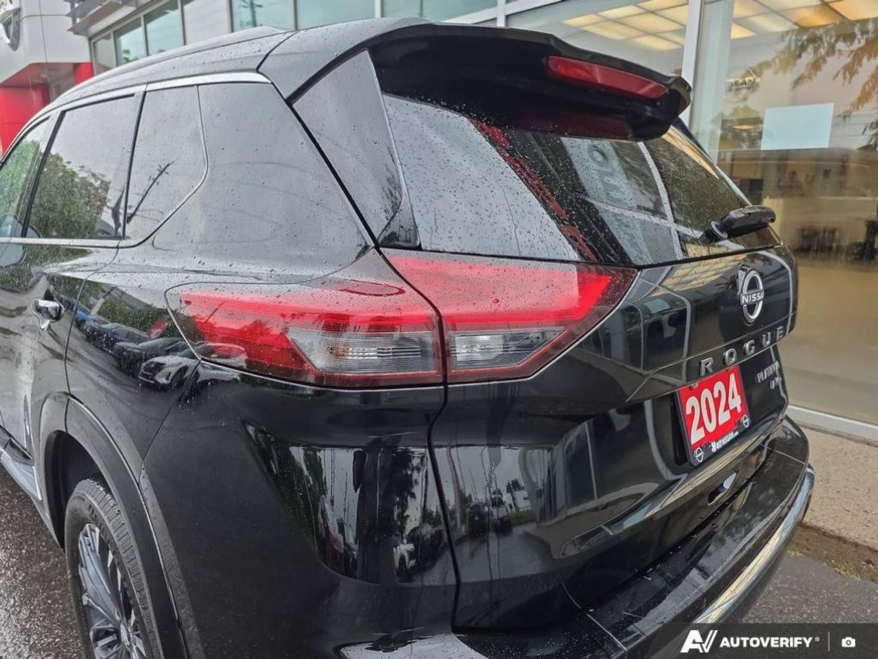 2024 Nissan Rogue Platinum AWD | 360 View Camera | Apple Car Play | Android Auto | Photo