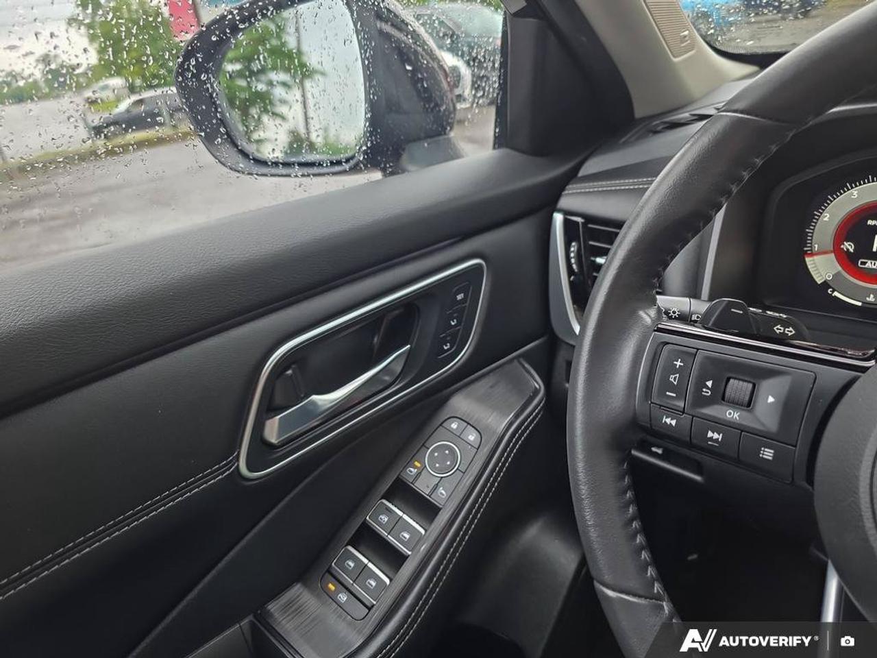 2024 Nissan Rogue Platinum AWD | 360 View Camera | Apple Car Play | Android Auto | Photo