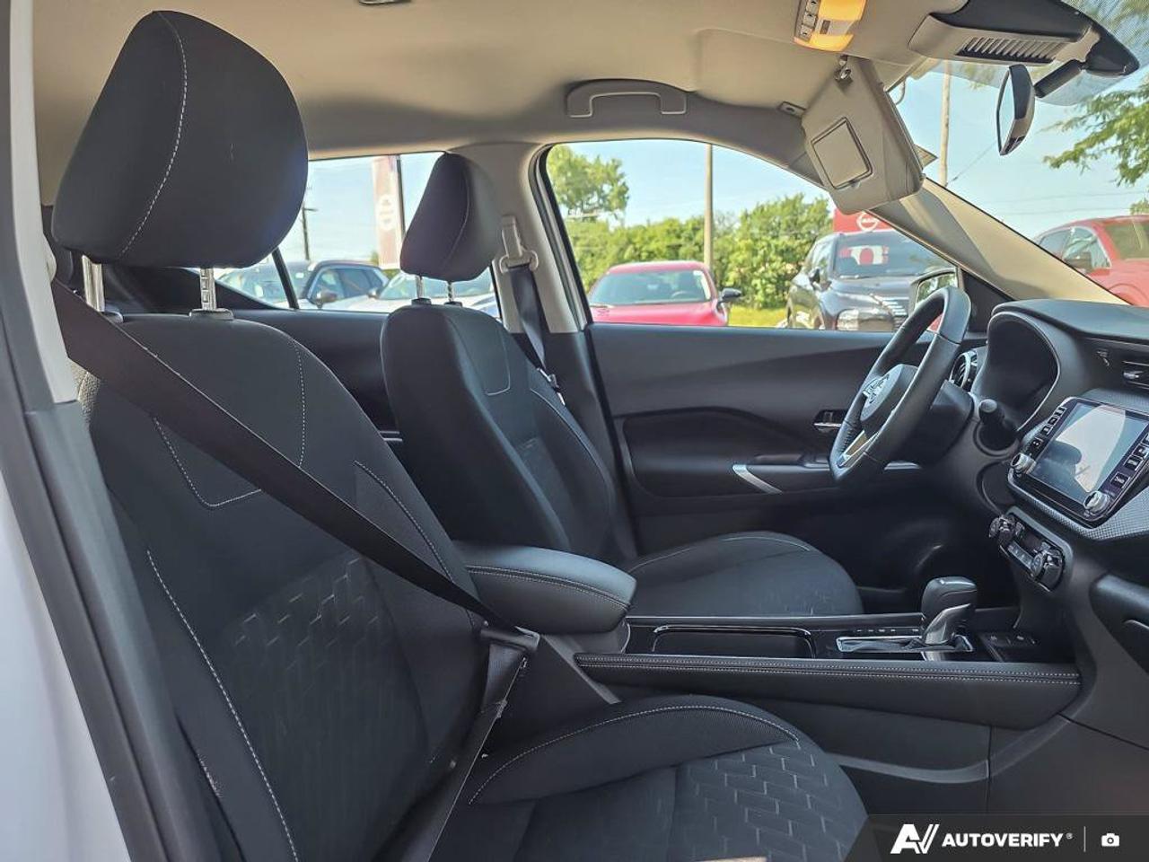 2024 Nissan Kicks SV | Apple Car Play | Android Auto | Heated Seats | Photo